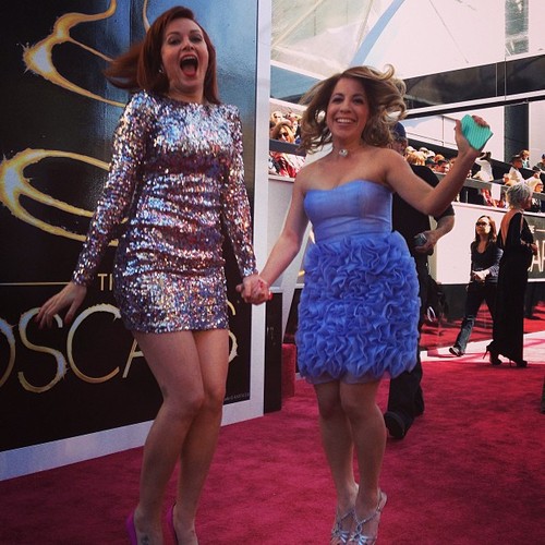 Jumping around the world with friends: @nadianeo at the Oscars!!!! #jumpleashjump