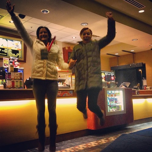 Jumping with friends around the world: @kelleyjlavin in #sundance!! #jumpleashjump